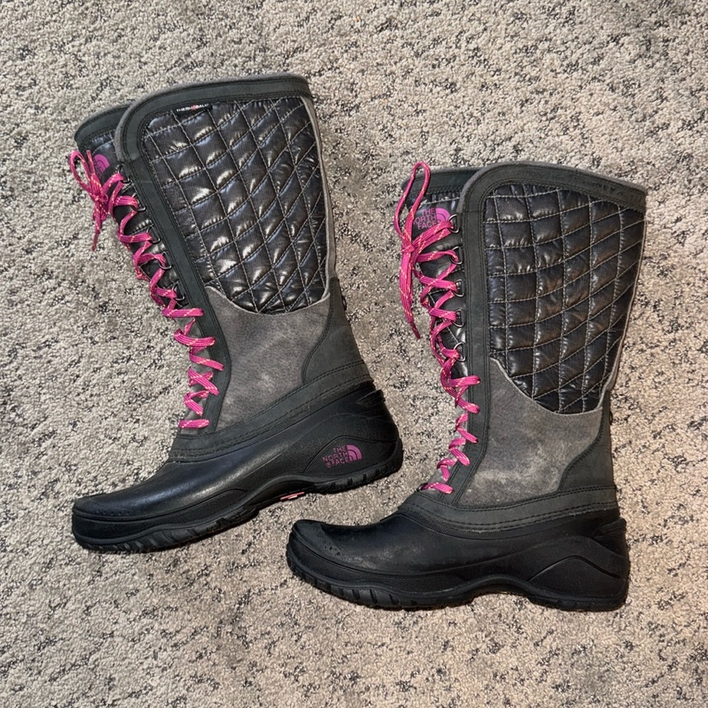 North face lace up boots